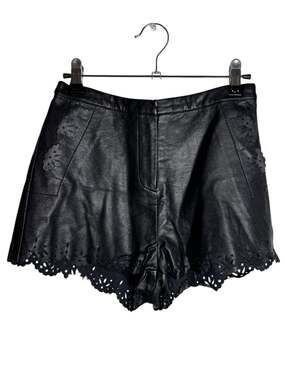 Topshop Petite Laser Cut Scalloped Faux Leather High Rise Shorts Black Size 0